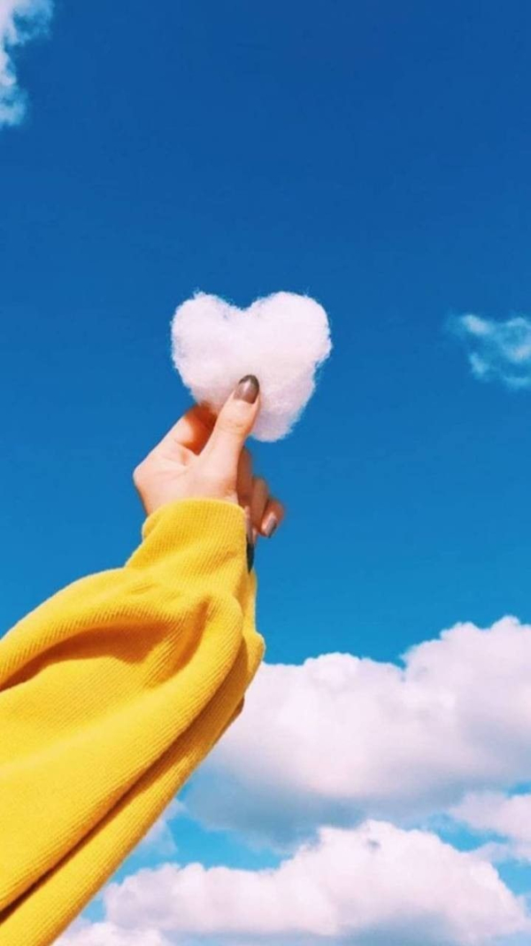 hình trái tim và bầu trời