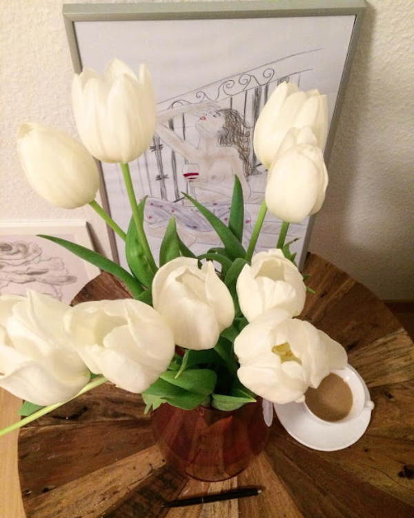 anh hoa tulip trang
