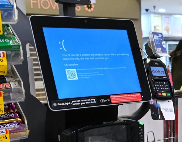 A computer freezes, showing a blue screen