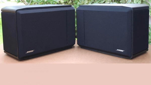 Bose 301 Series IV Speakers