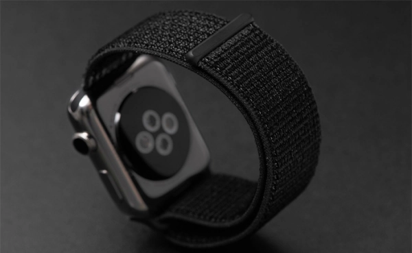 Nike Sport Loop